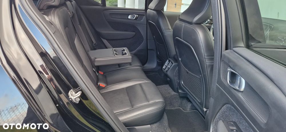 Volvo XC 40 D3 Geartronic R-Design - 29