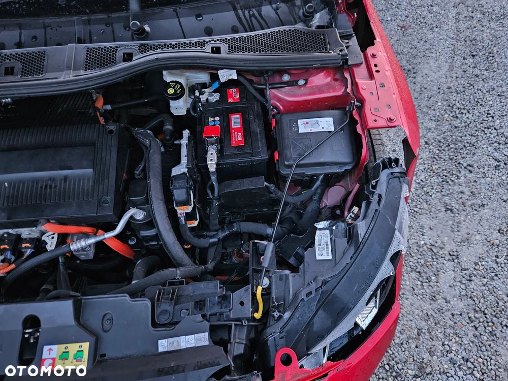 Peugeot 208 Allure - 8