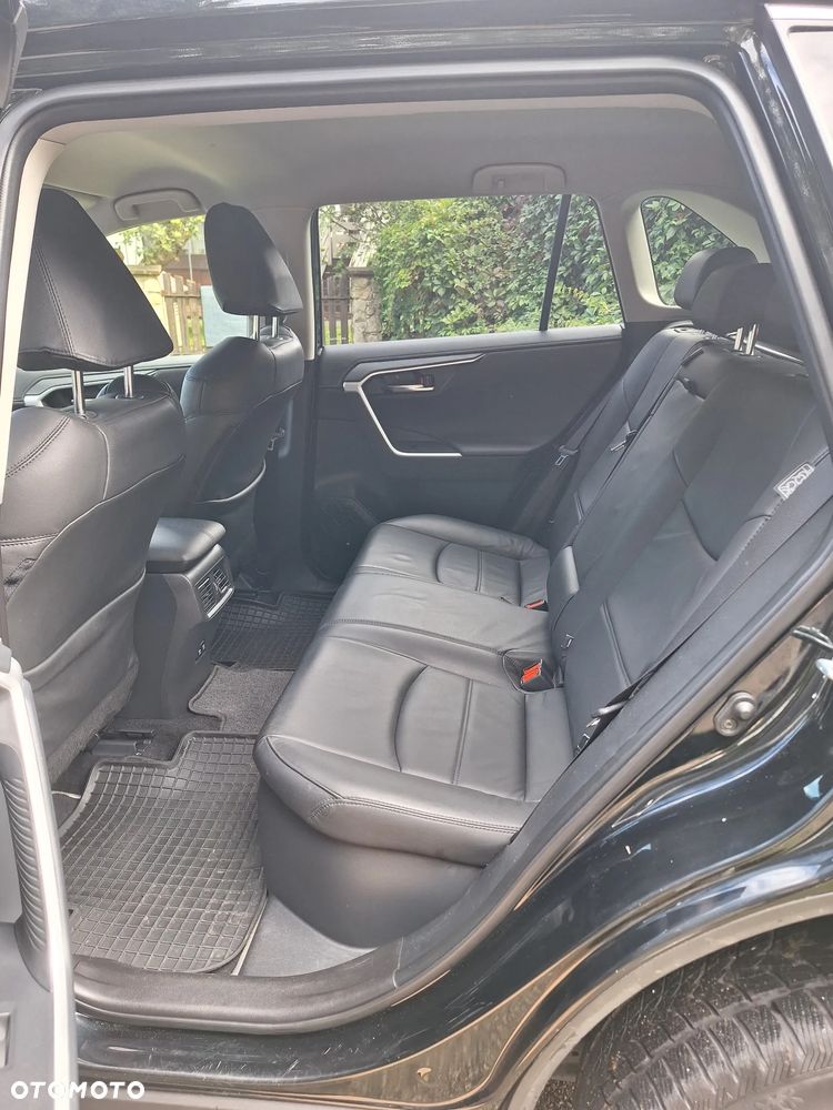 Toyota RAV4 - 11