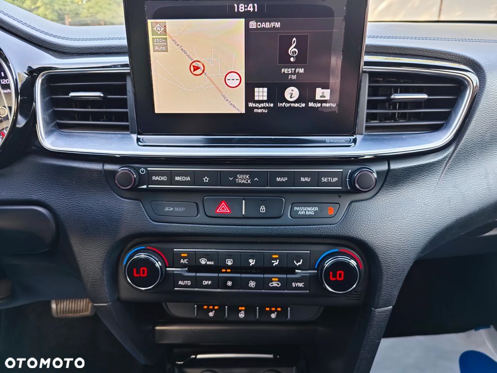 Kia Ceed 1.6 CRDi DCT Spirit - 28