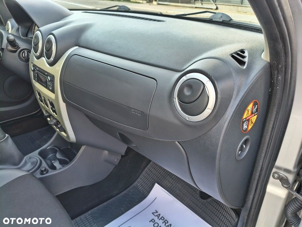 Dacia Logan 1.6 16V Laureate - 21