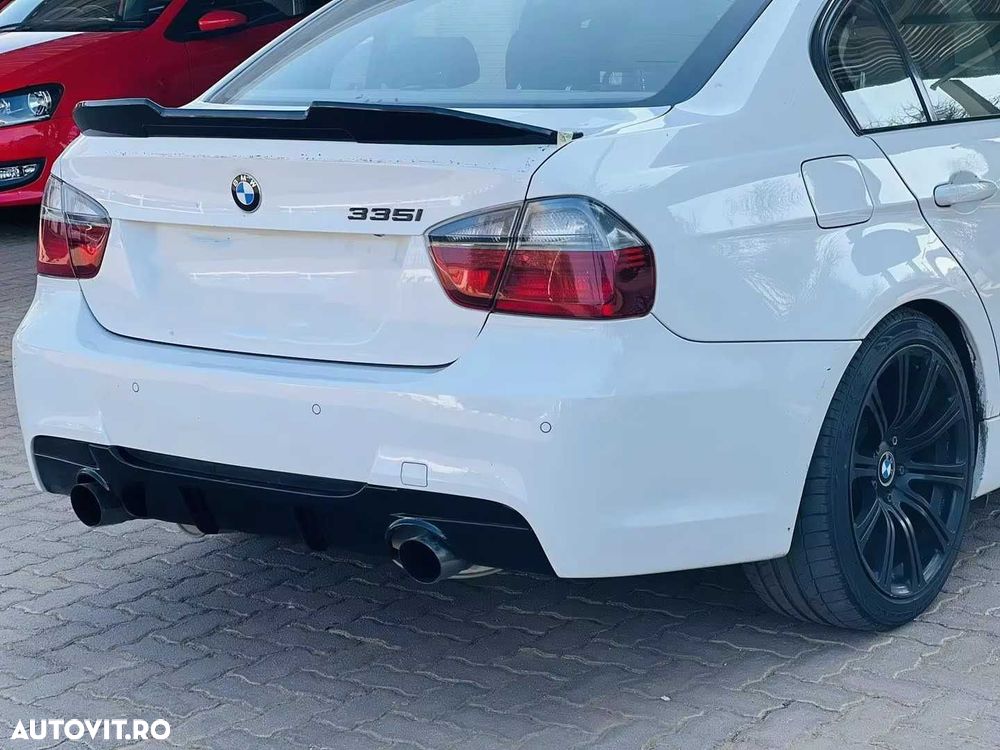 Difuzor Bara Spate M Cu Prinderi ORIGINALE, model 335 BMW E90 E91, NOU - 7