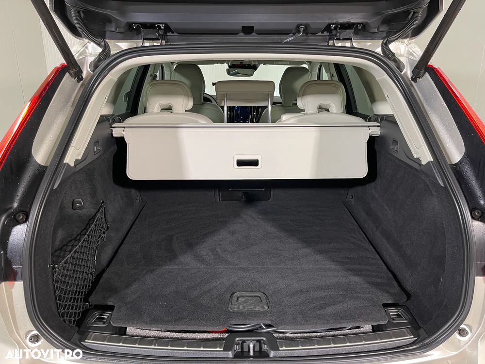 Volvo XC 60 T6 AWD Recharge Geartronic Inscription Expression - 13