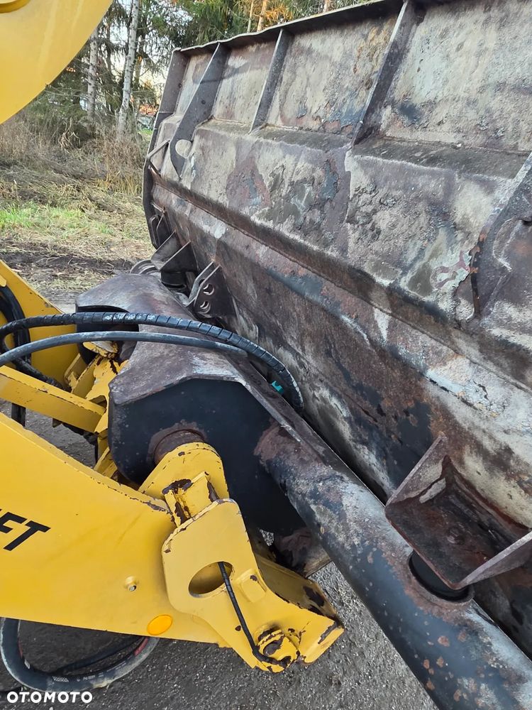 Caterpillar 926M - 5