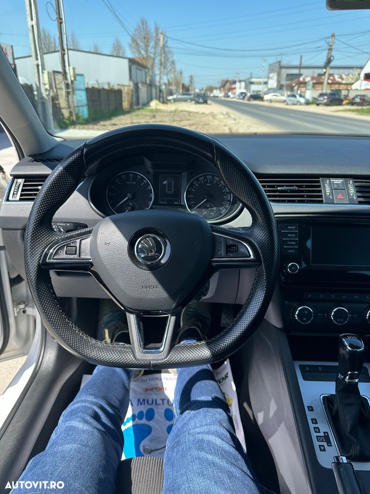 Skoda Octavia 1.6 TDI DPF DSG Ambition - 6