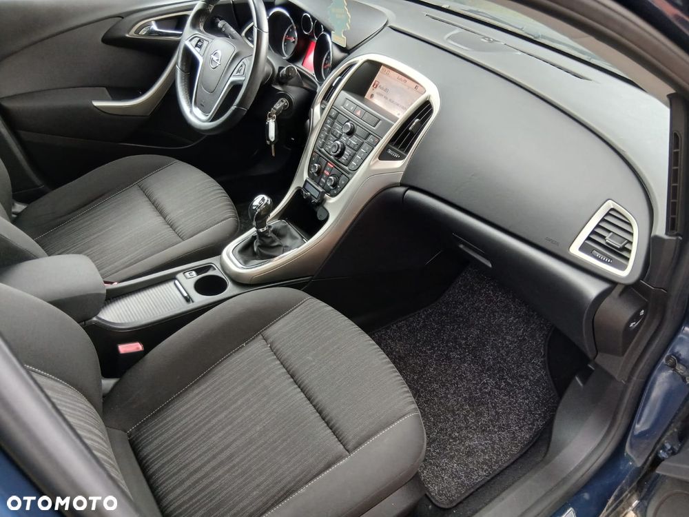 Opel Astra 1.4 Turbo Design Edition - 33