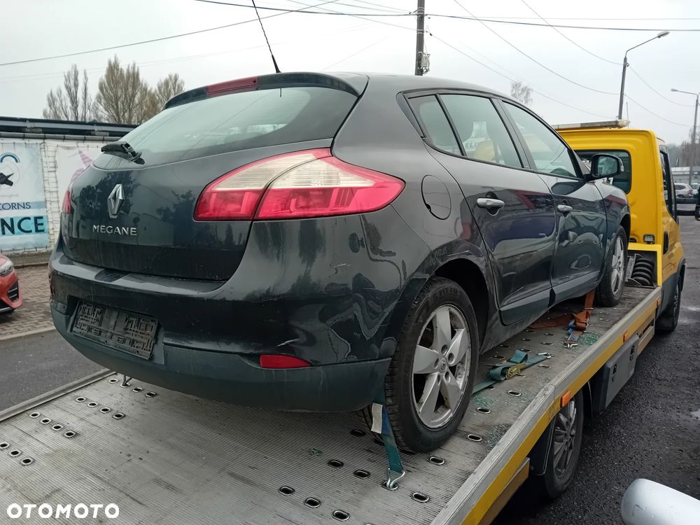 *RENAULT MEGANE 3* Samochód na części - 2