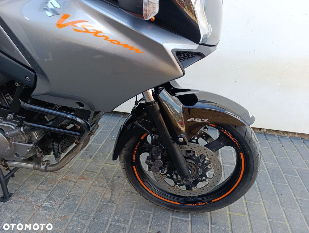 Suzuki V-STROM - 29