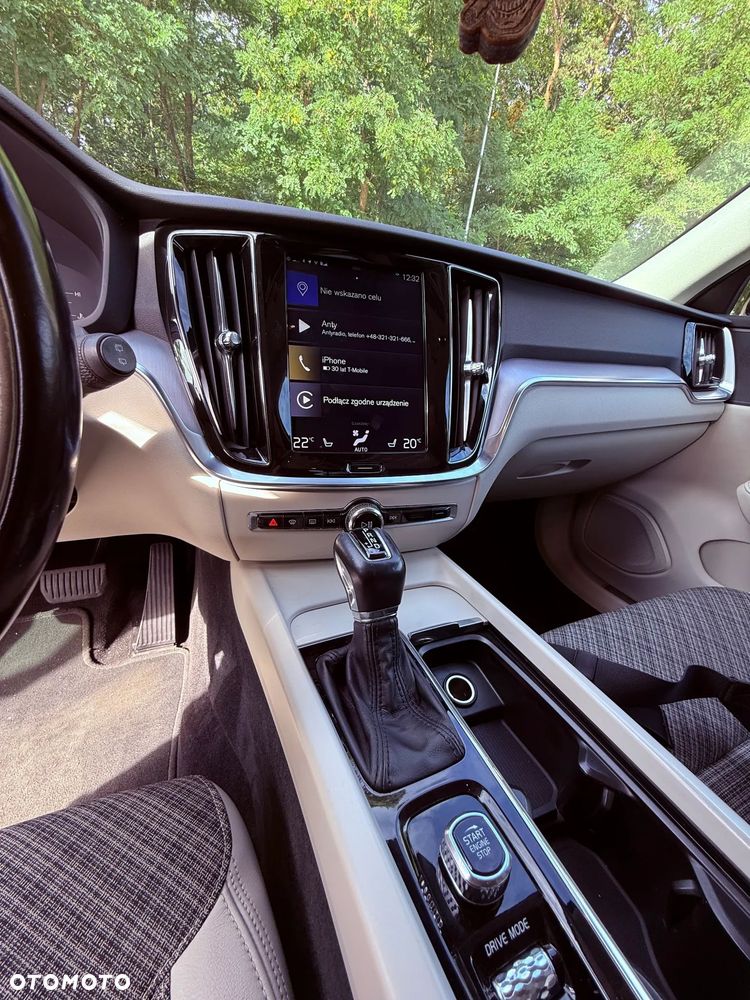 Volvo V60 D3 Momentum - 8