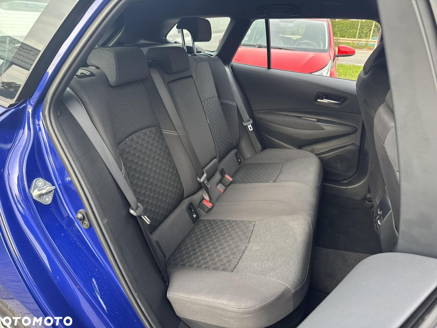 Toyota Corolla 1.8 Hybrid Comfort - 26