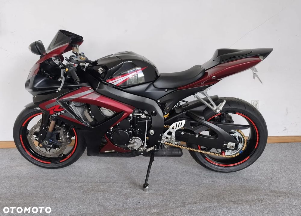 Suzuki GSX-R - 11