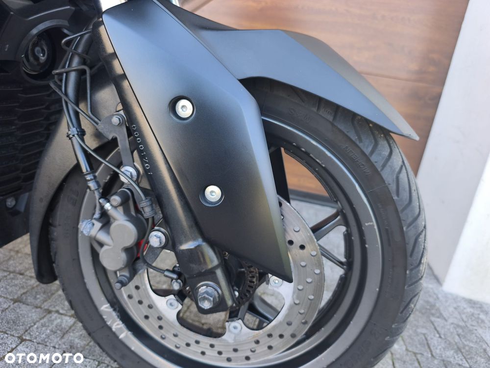 Yamaha X-max - 23