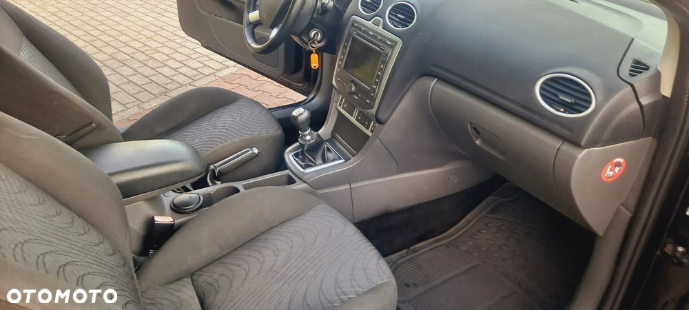 Ford Focus Coupe-Cabriolet 2.0 TDCi DPF Black Magic - 11