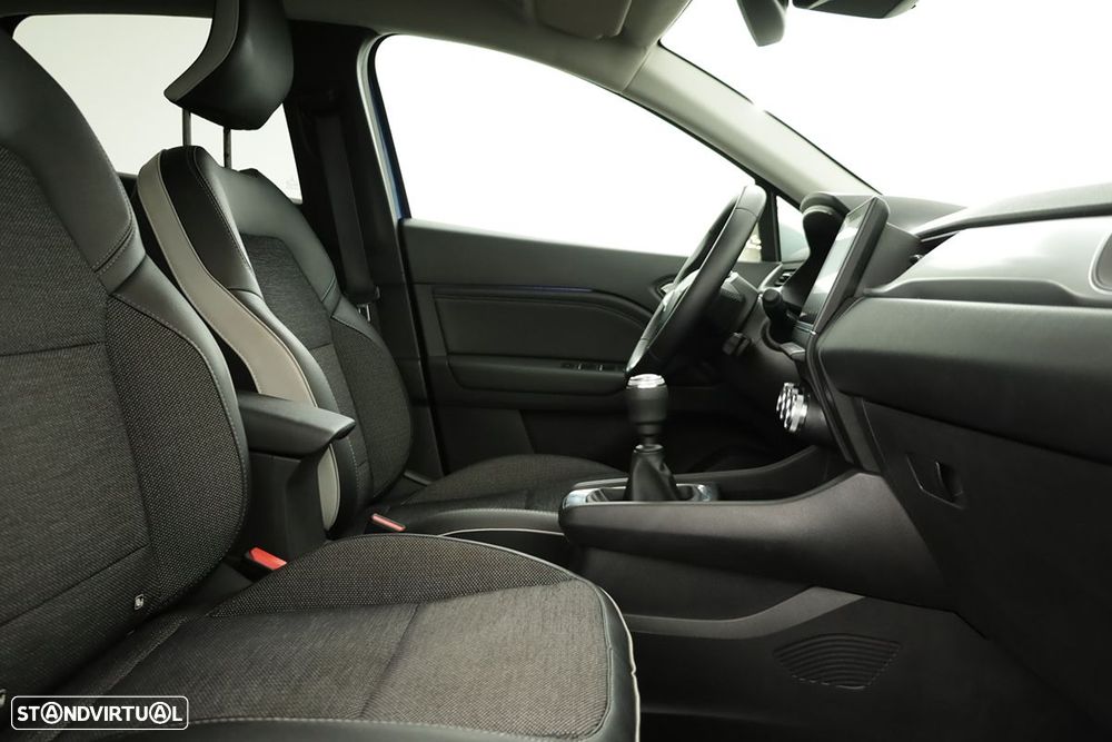 Renault Captur 1.0 TCe Techno Bi-Fuel - 23