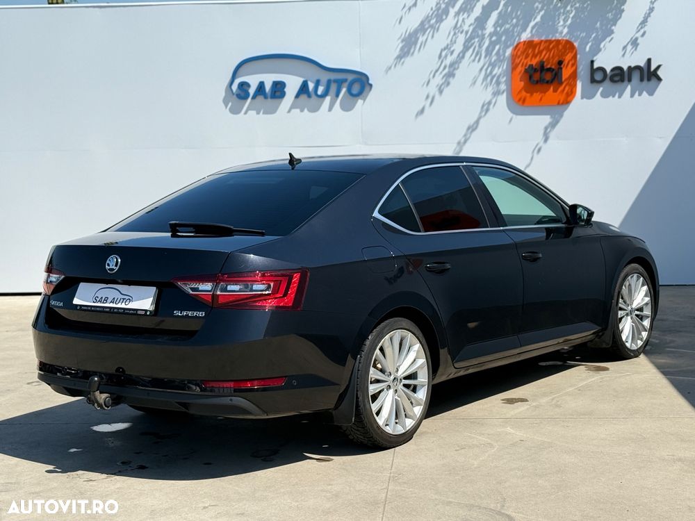 Skoda Superb 1.6 TDI DSG Style - 35
