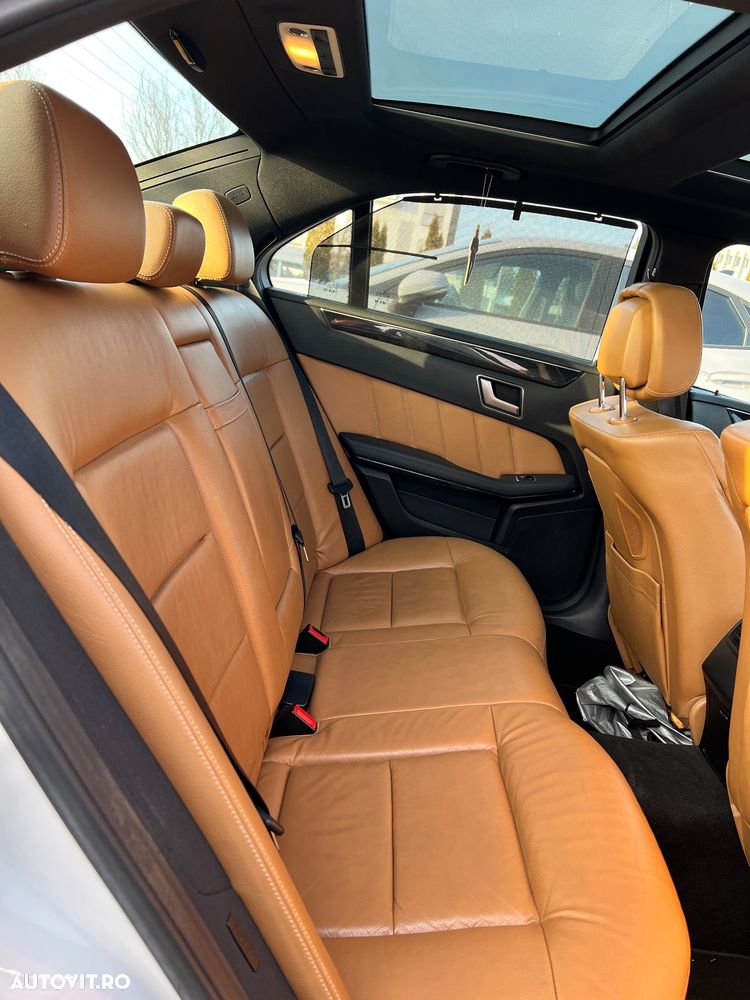 Mercedes-Benz E 300 BLUETEC HYBRID 7G-TRONIC Avantgarde - 7