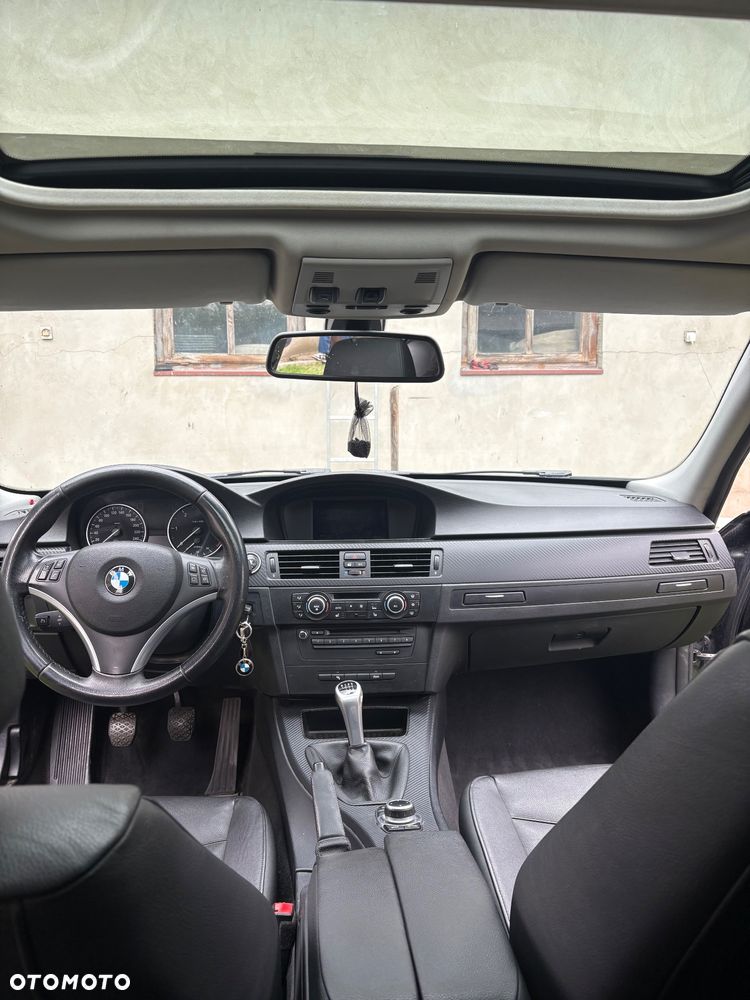 BMW Seria 3 320d - 5