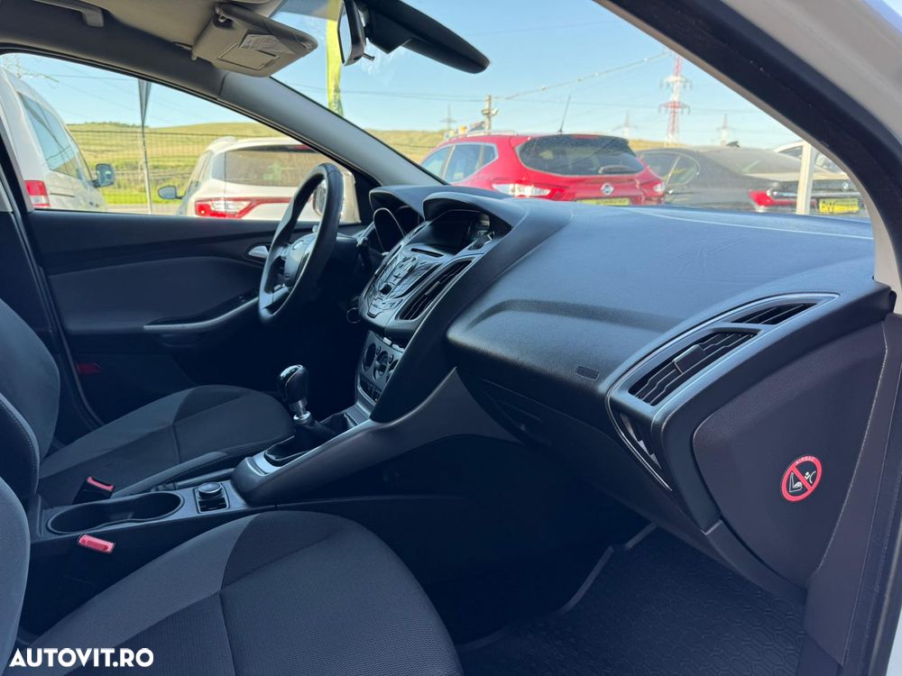 Ford Focus 1.6 TDCi ECOnetic 88g Start-Stopp-Sy Titanium - 9