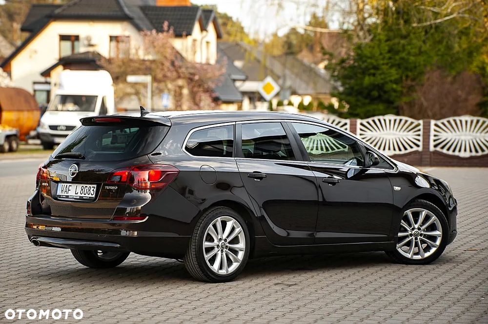 Opel Astra 1.4 Turbo Cosmo - 10