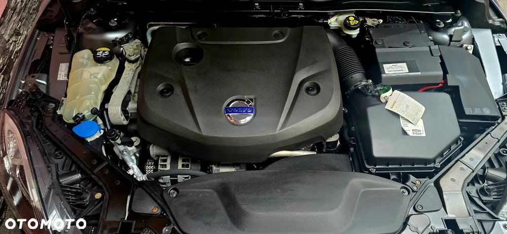 Volvo V40 D4 Summum - 28
