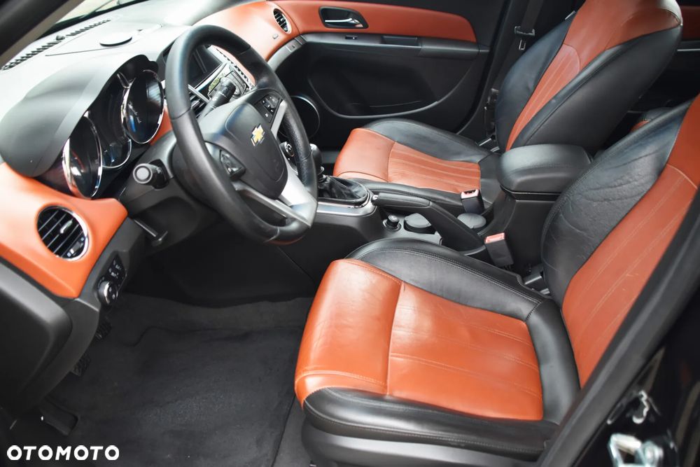 Chevrolet Cruze 1.8 LT+ - 8
