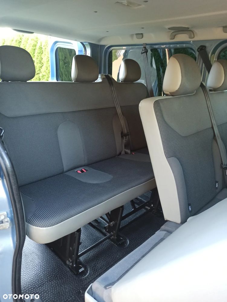 Opel Vivaro L2H1 2.9t - 12
