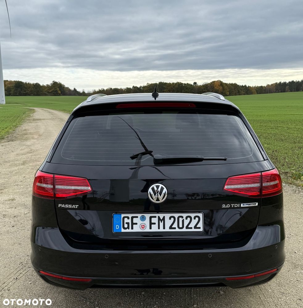 Volkswagen Passat 2.0 TDI (BlueMotion Technology) Highline - 13