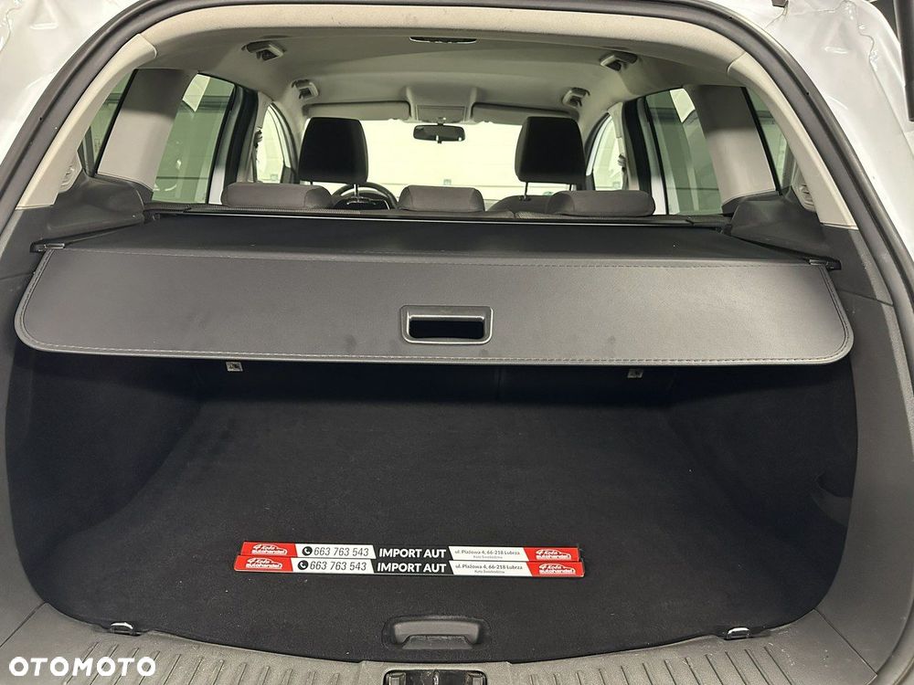 Ford Kuga - 13