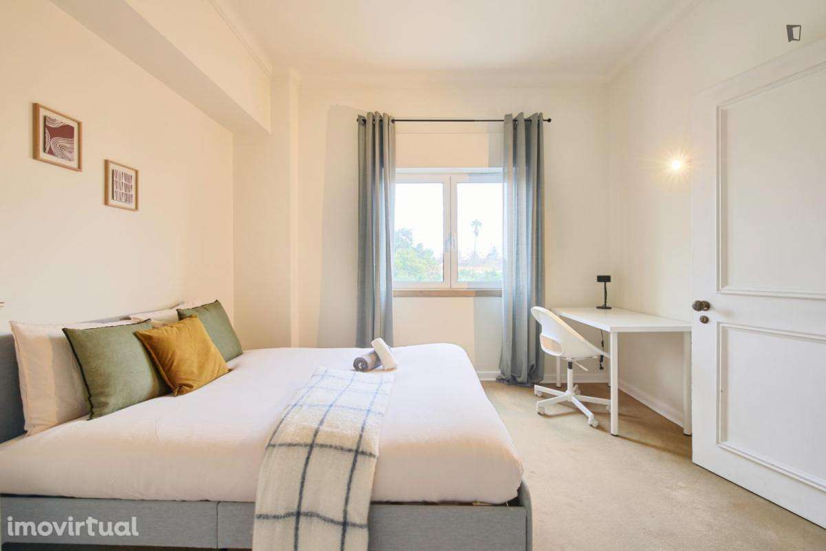 Quarto - localizado em Telheiras Lisbon - Grande imagem: 3/59