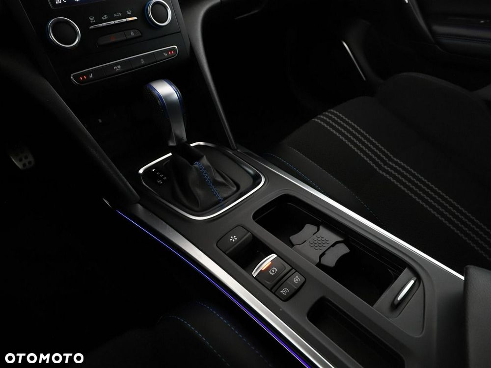 Renault Megane ENERGY TCe 205 EDC GT - 31