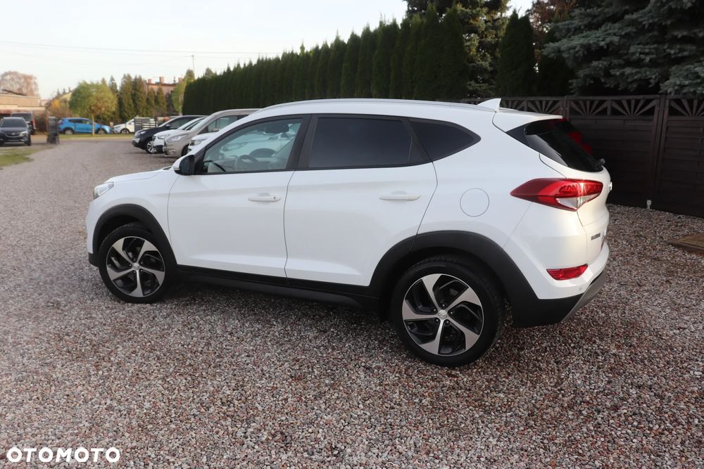Hyundai Tucson 2.0 CRDI Comfort 4WD - 14