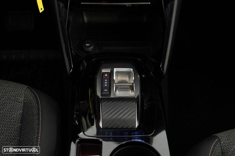 Peugeot 208 1.2 Hybrid Allure e-DCS6 - 24