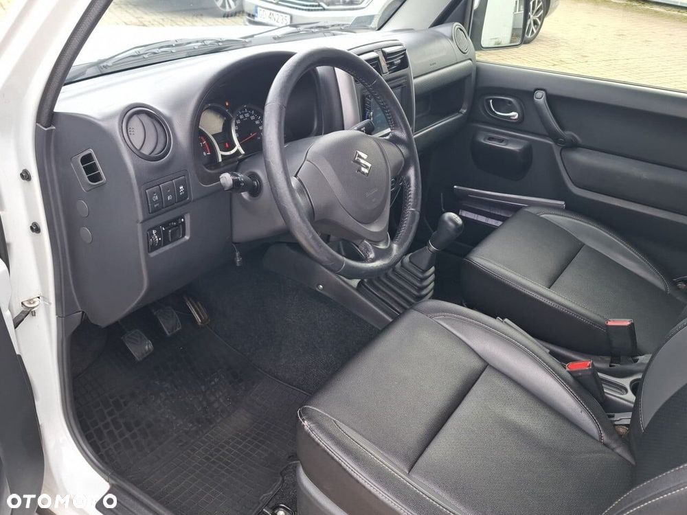 Suzuki Jimny 2015