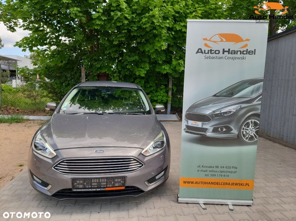 Ford Focus 1.5 EcoBoost STart-Stopp-System TITANIUM - 4