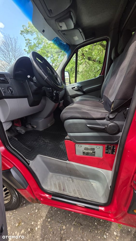Mercedes-Benz Sprinter - 12