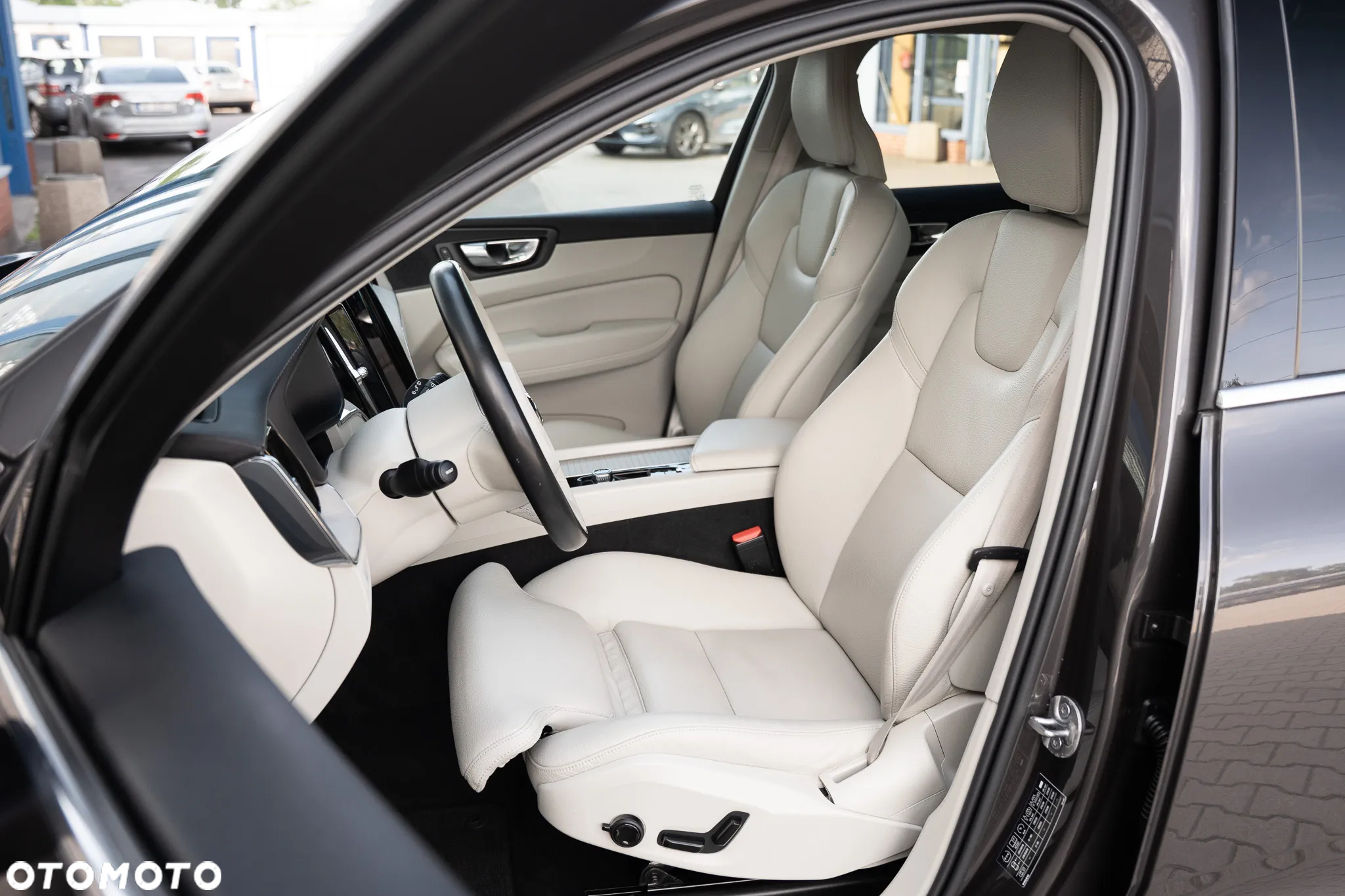 Volvo XC 60 B4 D Geartronic Inscription - 25