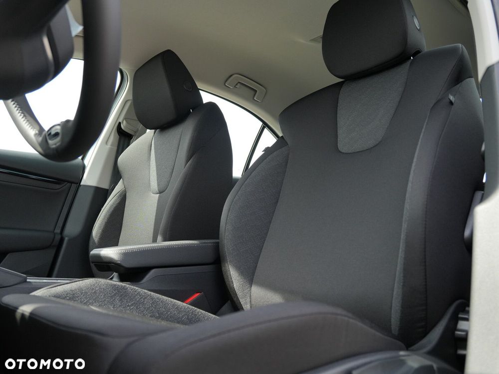 Skoda Octavia 1.5 TSI mHEV Drive Essence DSG - 22