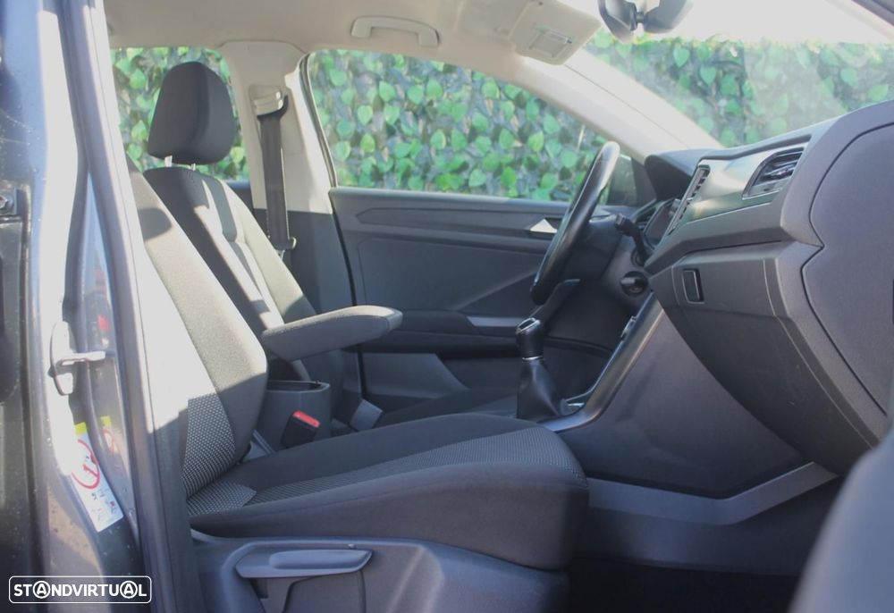 VW T-Roc 1.0 TSI - 12