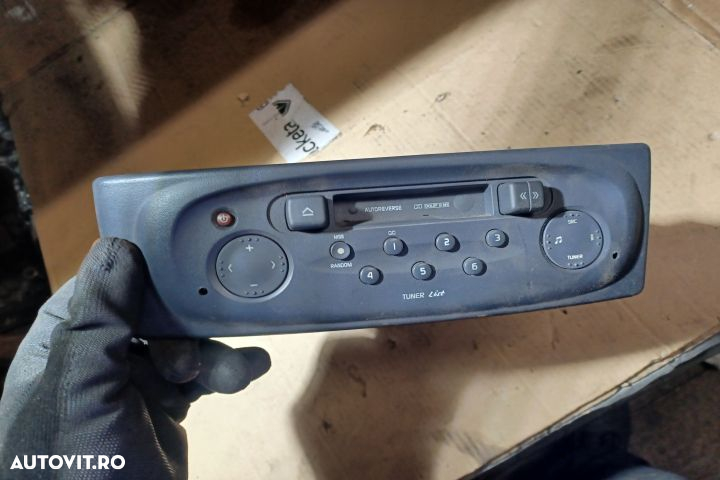Radio cd 7700434422 Renault Megane 1 (facelift)  [din 1999 pana  2003] Classic Sedan 1.9 dCi MT (10 - 3