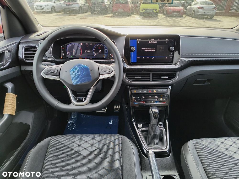 Volkswagen T-Cross - 13