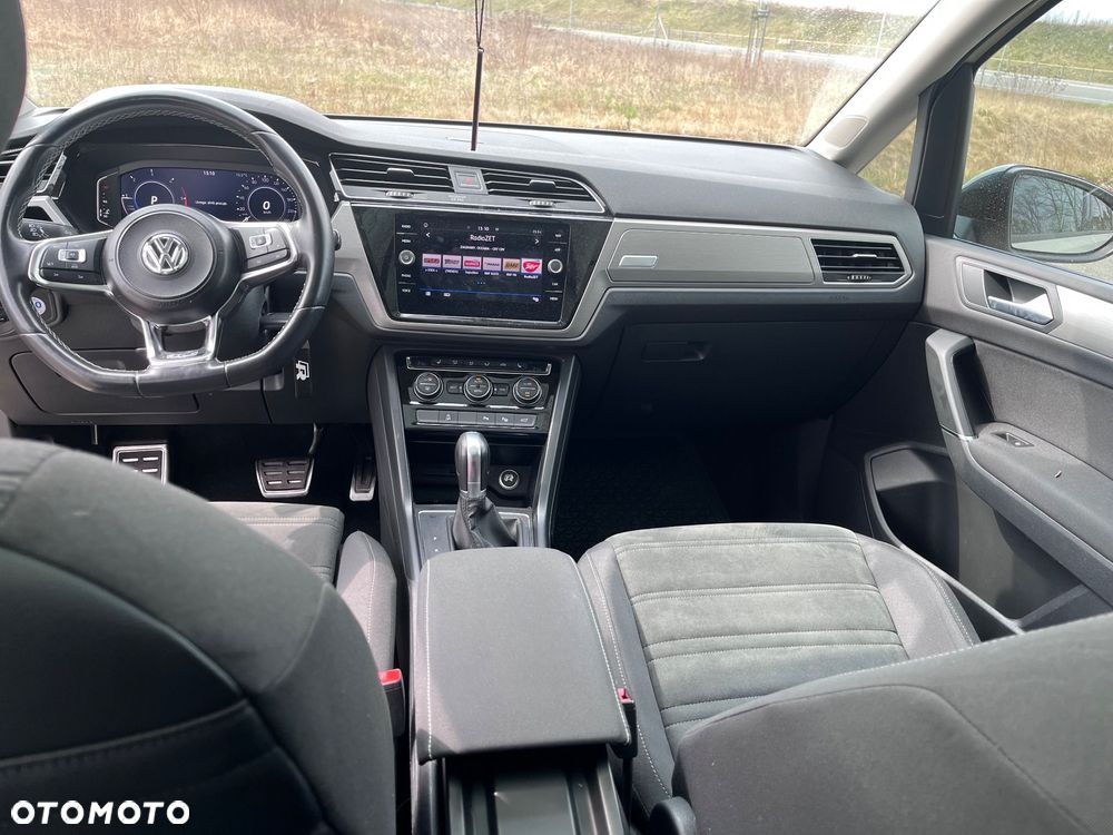Volkswagen Touran - 13