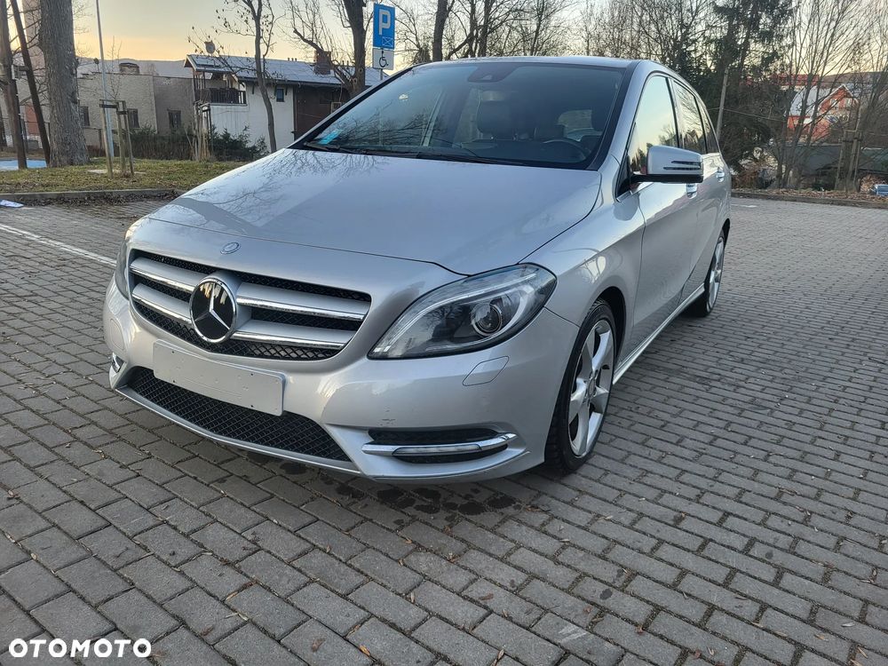 Mercedes-Benz Klasa B 180 CDI (BlueEFFICIENCY) - 1