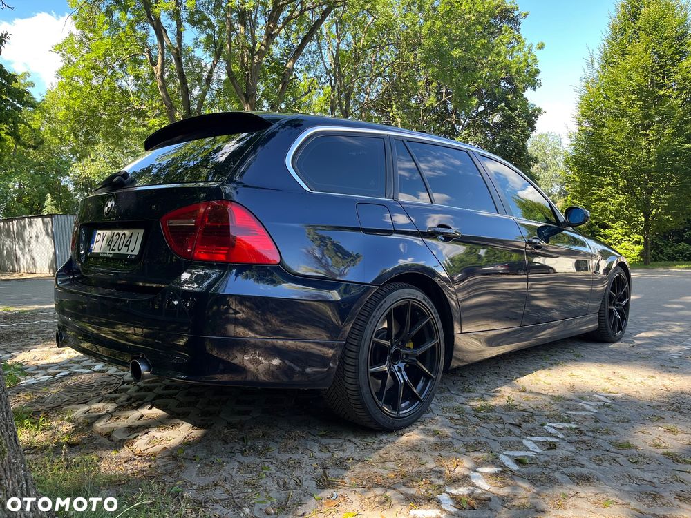 BMW Seria 3 335xi - 20