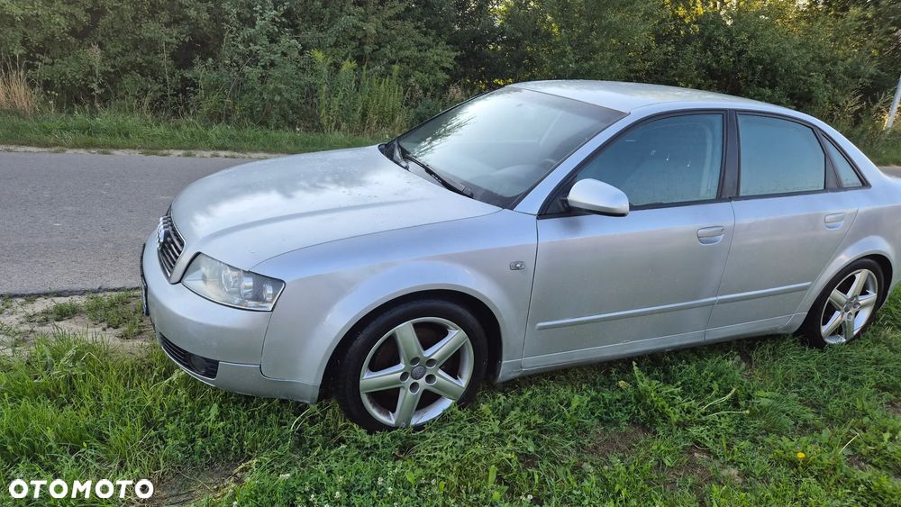 Audi A4 Limousine 1.8T - 4