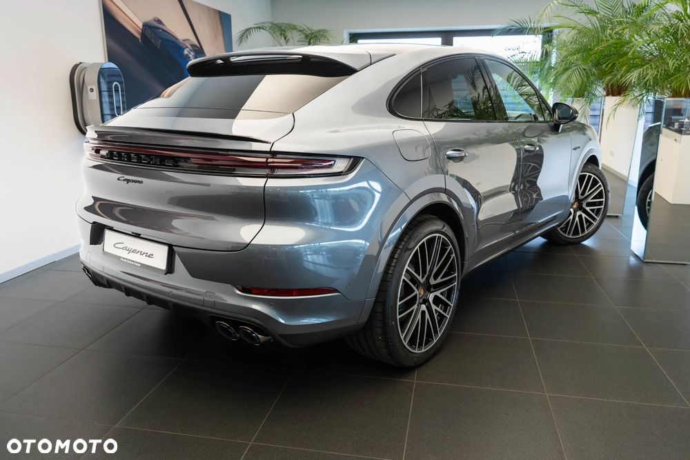 Porsche Cayenne E-Hybrid PHEV Black Edition - 41