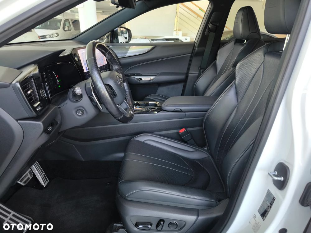Lexus NX 350h F Sport AWD - 8