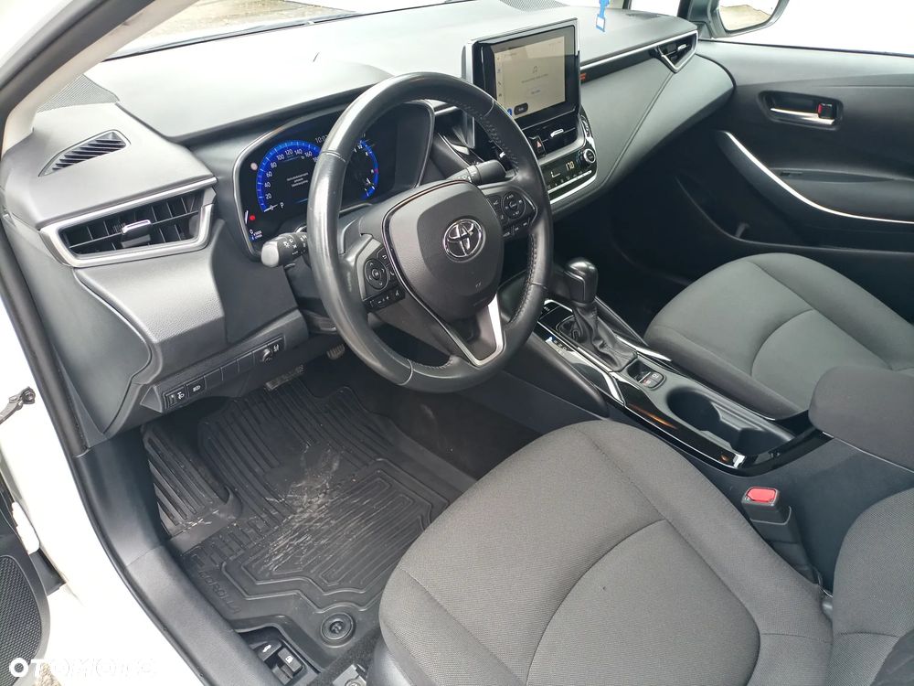 Toyota Corolla - 6