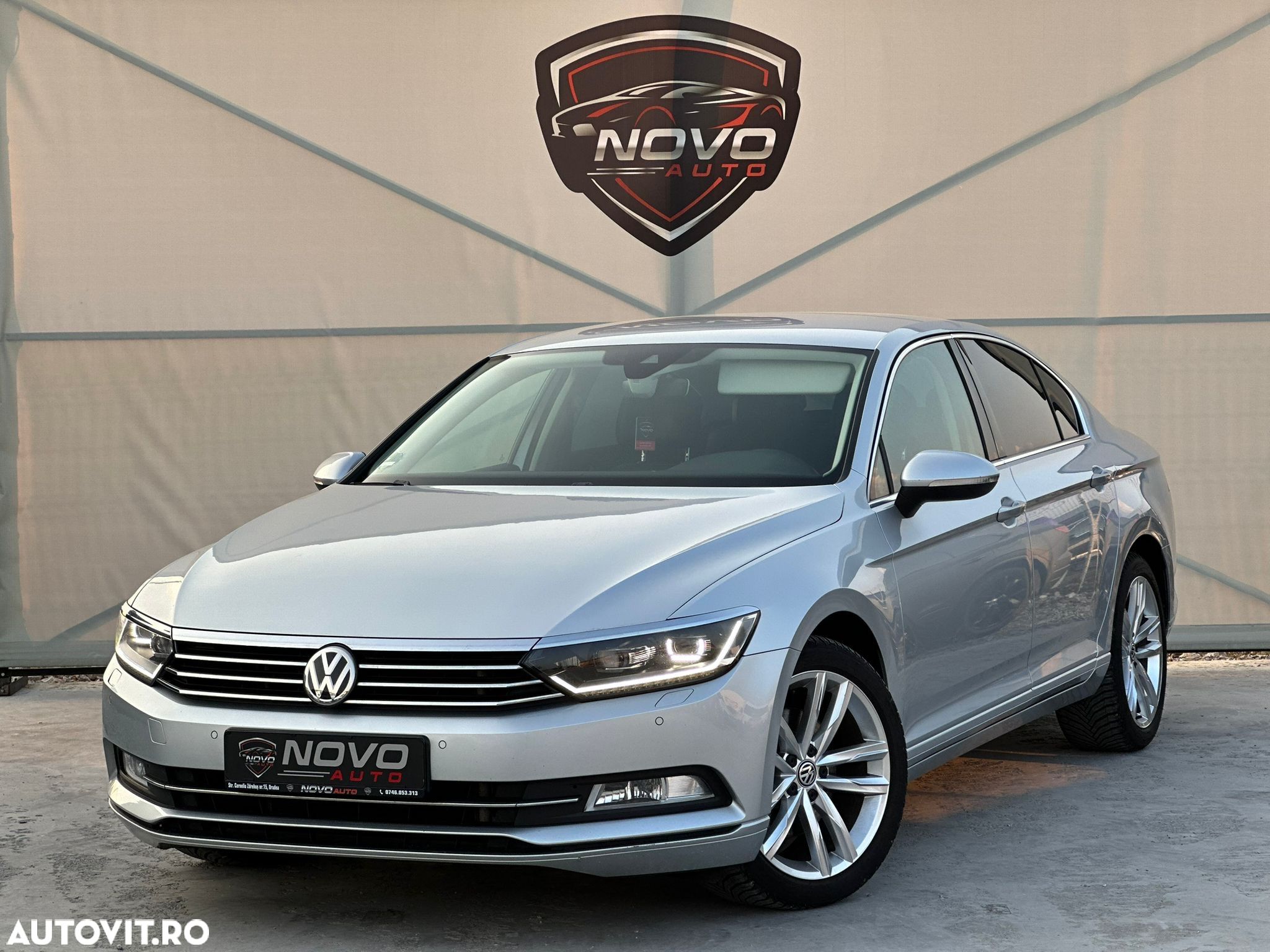 Volkswagen Passat 2.0 TDI DSG Highline - 1