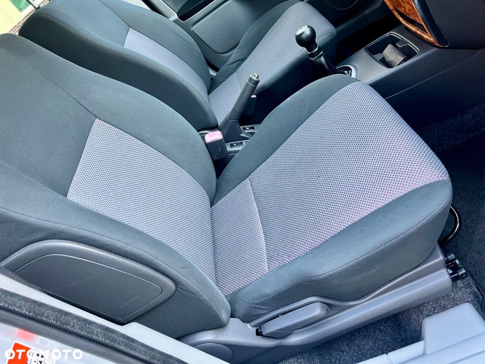Suzuki SX4 1.6 GS / Premium - 10