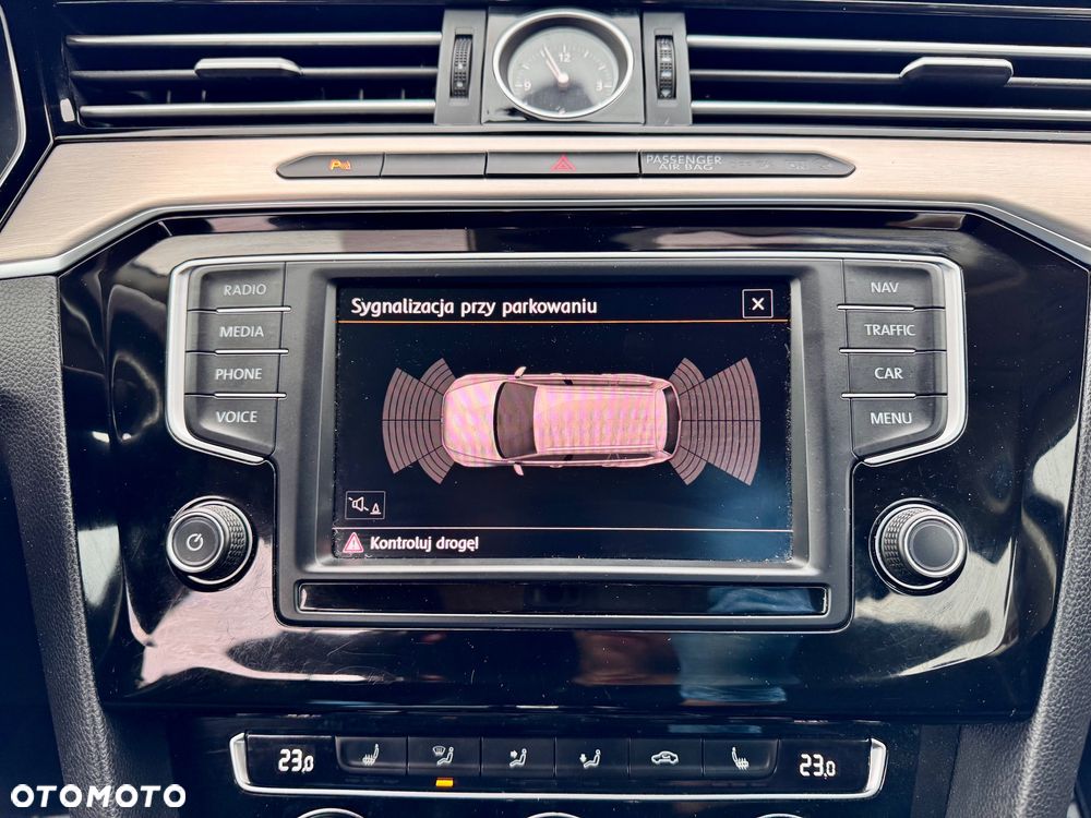 Volkswagen Passat 2.0 TDI SCR (BlueMotion Technology) DSG Highline - 30